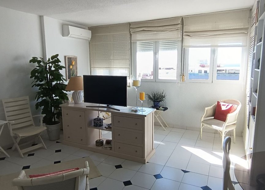 Resale - Apartment - Middle Floor Apartment - Marbella - Marbella Centro