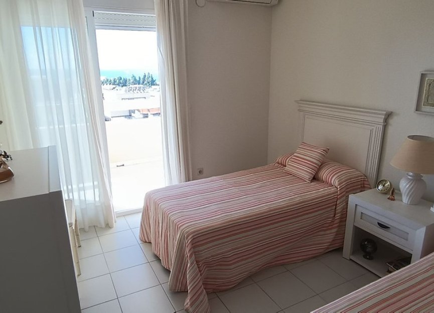 Resale - Apartment - Middle Floor Apartment - Marbella - Marbella Centro