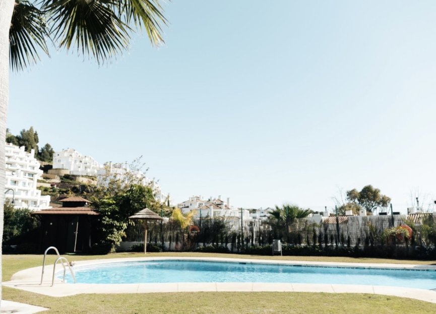 Resale - Apartment - Penthouse - Marbella - Nueva Andalucia