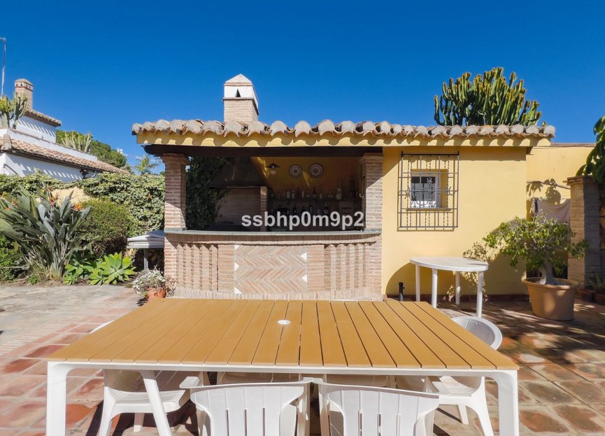 Resale - House - Semi-Detached House - Marbella - Marbella Centro