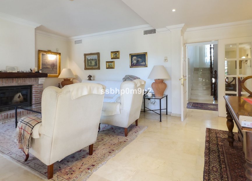 Resale - House - Semi-Detached House - Marbella - Marbella Centro