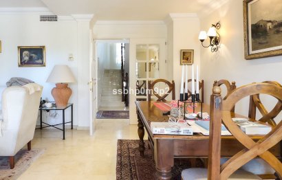 Resale - House - Semi-Detached House - Marbella - Marbella Centro