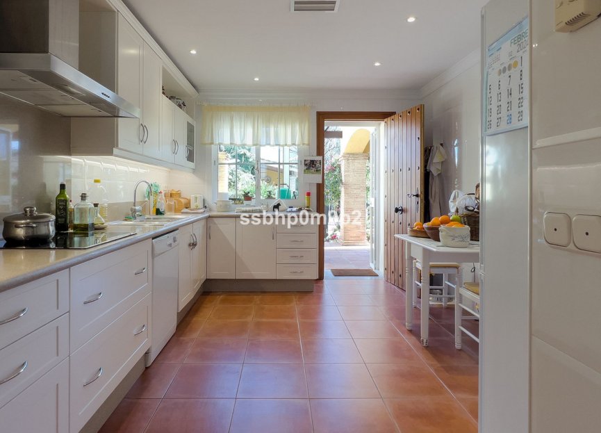 Resale - House - Semi-Detached House - Marbella - Marbella Centro