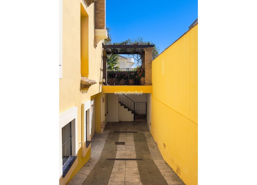 Resale - House - Semi-Detached House - Marbella - Marbella Centro