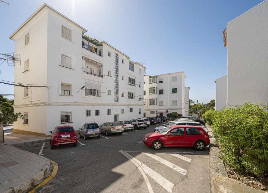 Resale - Apartment - Ground Floor Apartment - Estepona - Estepona Centro