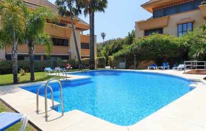 Resale - Apartment - Ground Floor Apartment - Marbella - Nueva Andalucia