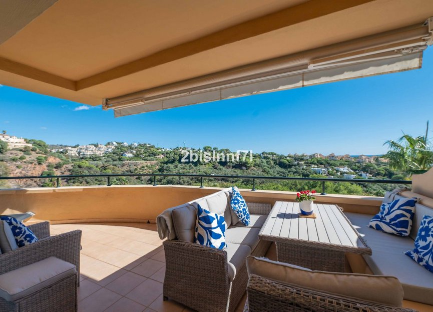 Resale - Apartment - Middle Floor Apartment - Marbella - Elviria