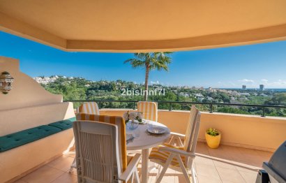 Resale - Apartment - Middle Floor Apartment - Marbella - Elviria