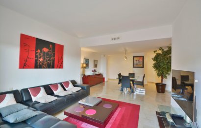 Resale - Apartment - Middle Floor Apartment - Marbella - Elviria