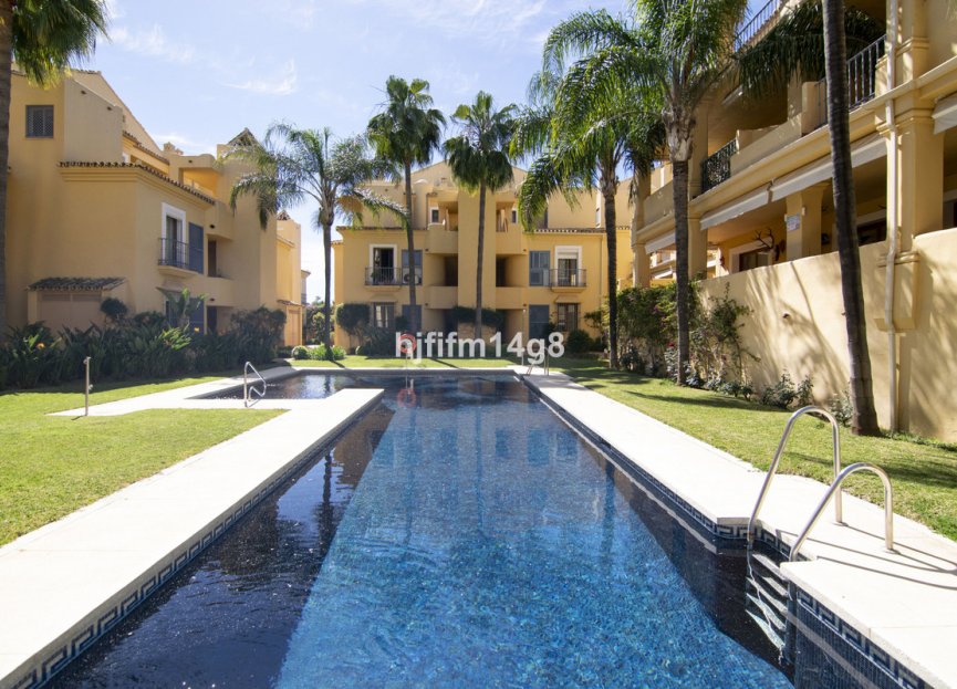 Resale - Apartment - Ground Floor Apartment - Marbella - The Golden Mile