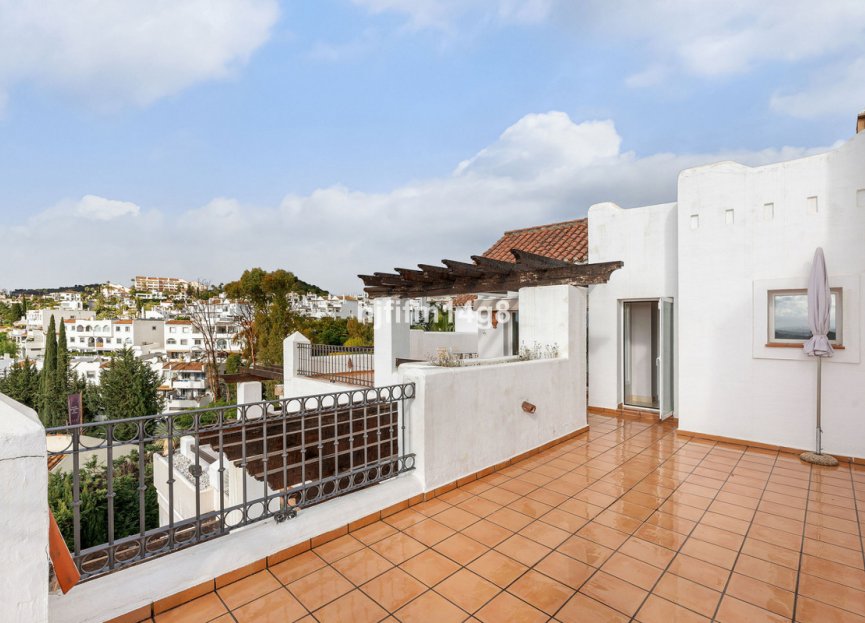 Resale - Apartment - Penthouse - Marbella - Nueva Andalucia