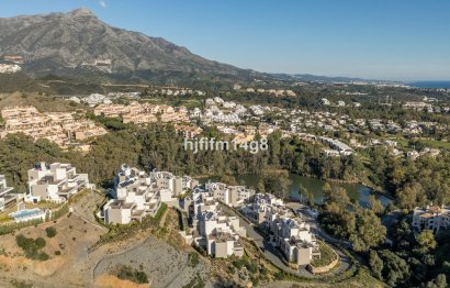 Resale - Apartment - Ground Floor Apartment - Marbella - Nueva Andalucia