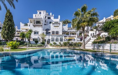 Resale - Apartment - Middle Floor Apartment - Marbella - Nueva Andalucia