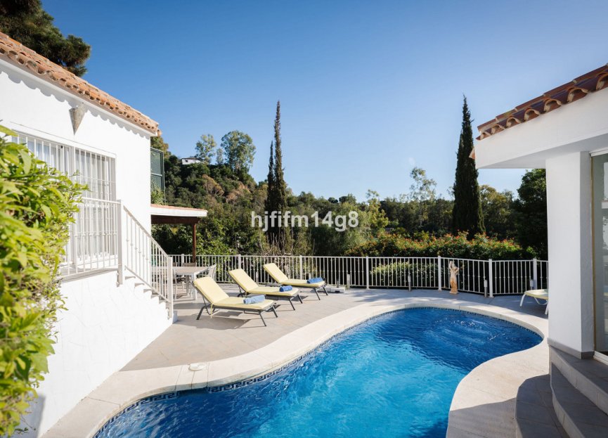 Resale - House - Detached Villa - Benahavís - Benahavís Centro