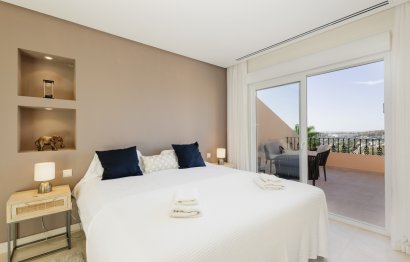 Resale - Apartment - Penthouse - Marbella - Nueva Andalucia