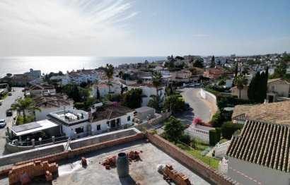 Resale - House - Detached Villa - Mijas