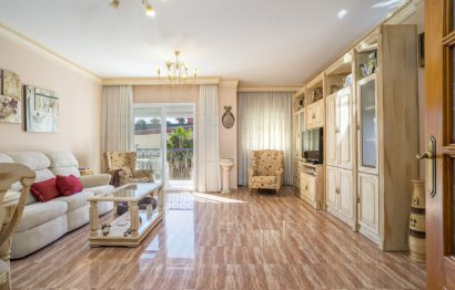 Resale - Apartment - Top Floor Apartment - Estepona - Estepona Centro