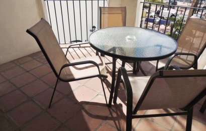 Resale - Apartment - Middle Floor Apartment - Marbella - Puerto Banús