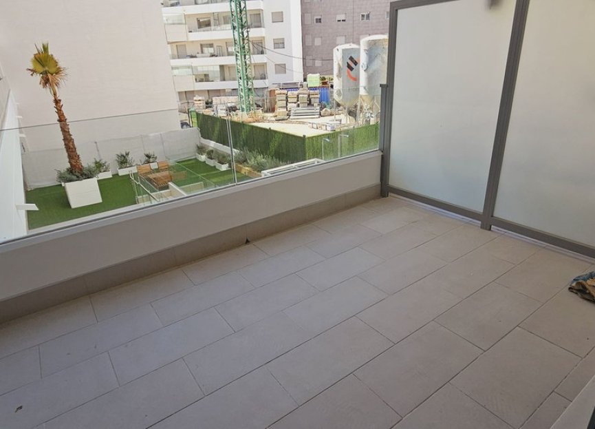 Resale - Apartment - Middle Floor Apartment - Marbella - Nueva Andalucia