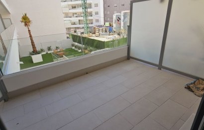 Resale - Apartment - Middle Floor Apartment - Marbella - Nueva Andalucia