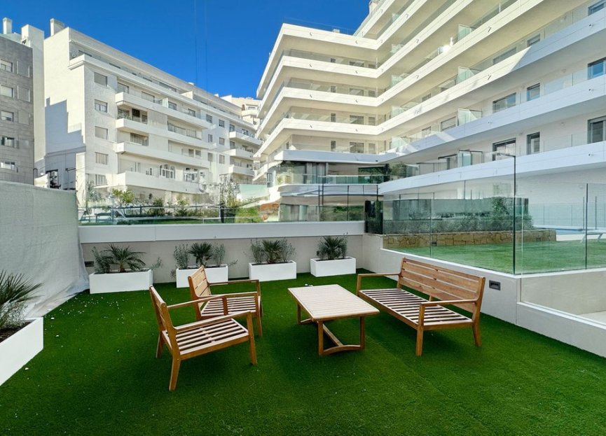 Resale - Apartment - Middle Floor Apartment - Marbella - Nueva Andalucia