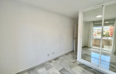 Resale - Apartment - Middle Floor Apartment - Estepona - Estepona Centro