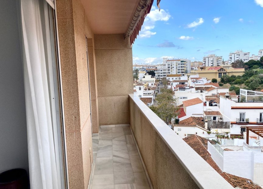 Resale - Apartment - Middle Floor Apartment - Estepona - Estepona Centro