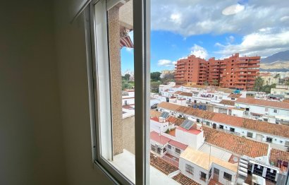 Resale - Apartment - Middle Floor Apartment - Estepona - Estepona Centro