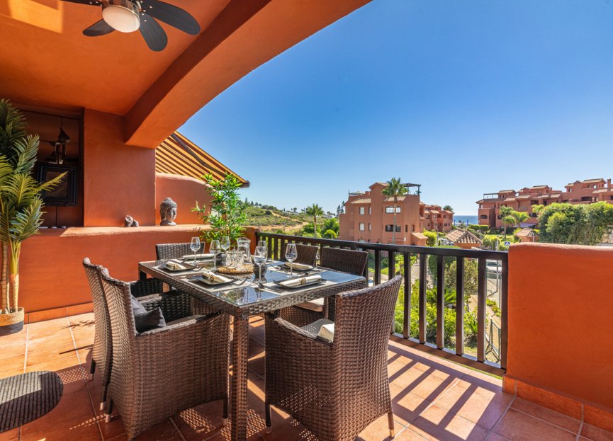 Resale - Apartment - Penthouse - Estepona - Estepona Centro