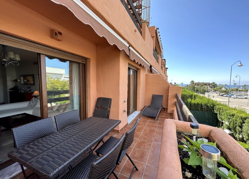 Resale - Apartment - Middle Floor Apartment - Estepona - Estepona Centro