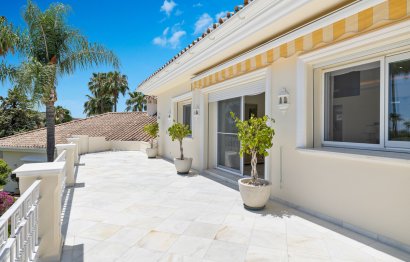 Resale - House - Detached Villa - Marbella - Nueva Andalucia