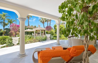 Resale - House - Detached Villa - Marbella - Nueva Andalucia