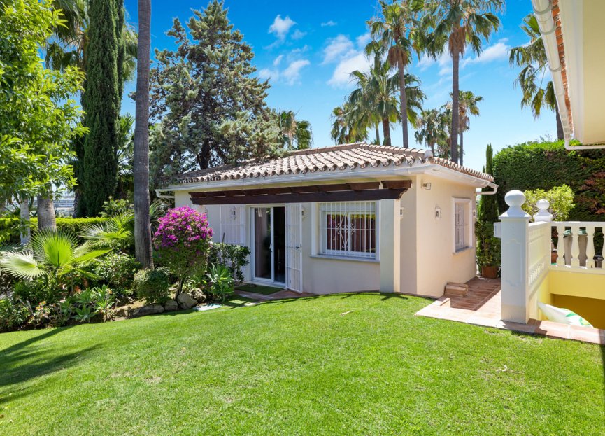 Resale - House - Detached Villa - Marbella - Nueva Andalucia