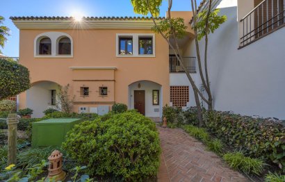 Resale - House - Townhouse - Benahavís - Benahavís Centro