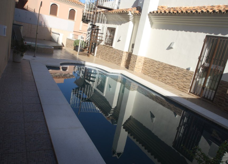 Resale - House - Detached Villa - Benalmádena - Benalmadena Centro