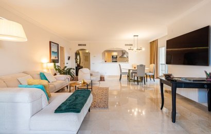 Resale - Apartment - Ground Floor Apartment - Estepona - Atalaya