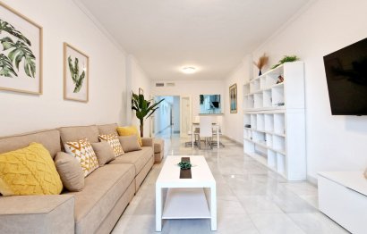 Resale - Apartment - Middle Floor Apartment - Estepona - Estepona Centro