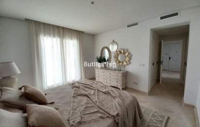 Resale - Apartment - Middle Floor Apartment - Marbella - Aloha