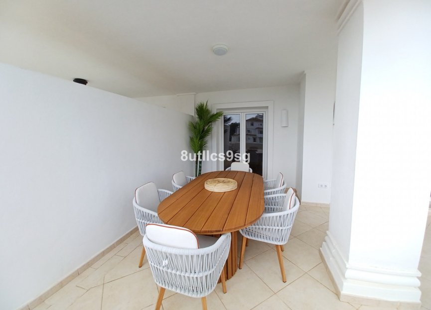 Resale - Apartment - Middle Floor Apartment - Marbella - Aloha