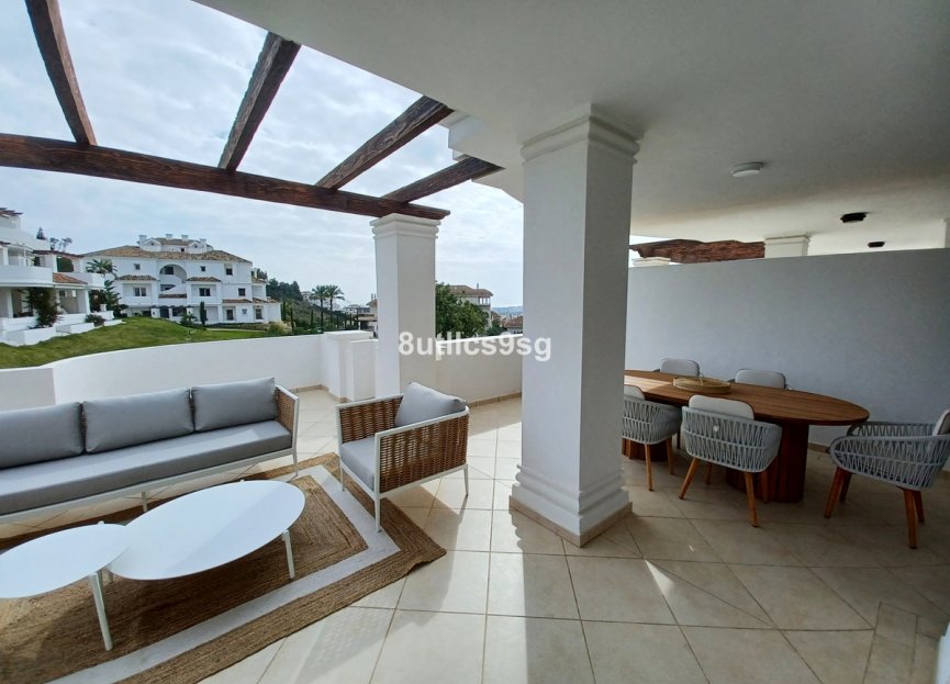 Resale - Apartment - Middle Floor Apartment - Marbella - Aloha