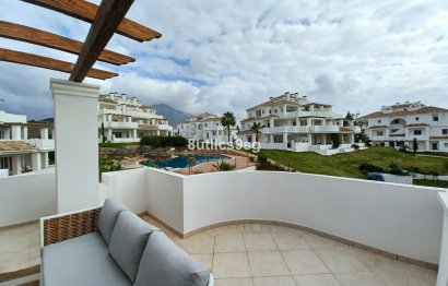 Resale - Apartment - Middle Floor Apartment - Marbella - Aloha