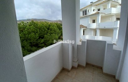 Resale - Apartment - Middle Floor Apartment - Marbella - Aloha