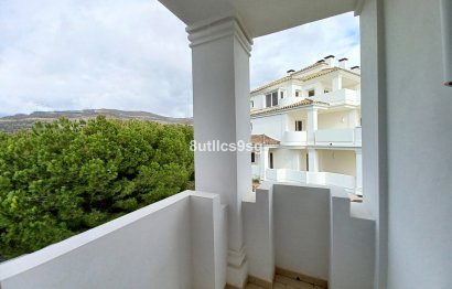 Resale - Apartment - Middle Floor Apartment - Marbella - Aloha