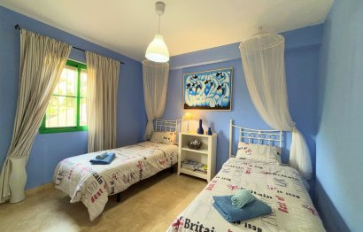 Resale - Apartment - Ground Floor Apartment - Casares - Casares Centro