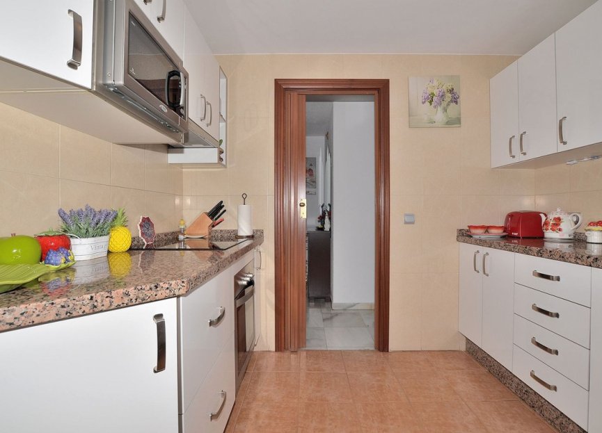 Resale - Apartment - Middle Floor Apartment - Fuengirola - Los Boliches