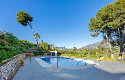 Resale - House - Townhouse - Marbella - Nueva Andalucia