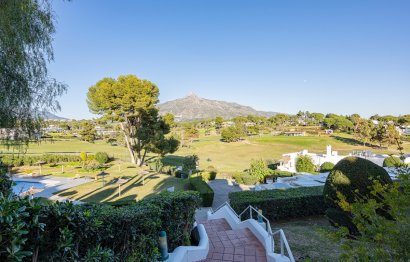 Resale - House - Townhouse - Marbella - Nueva Andalucia