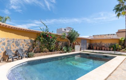 Resale - House - Detached Villa - Fuengirola - Los Pacos