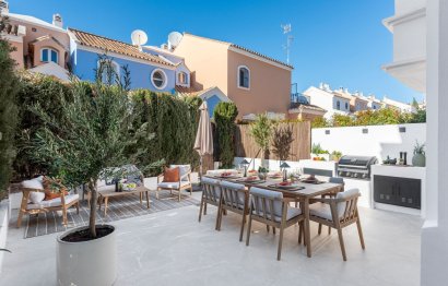 Resale - House - Townhouse - Marbella - Nueva Andalucia