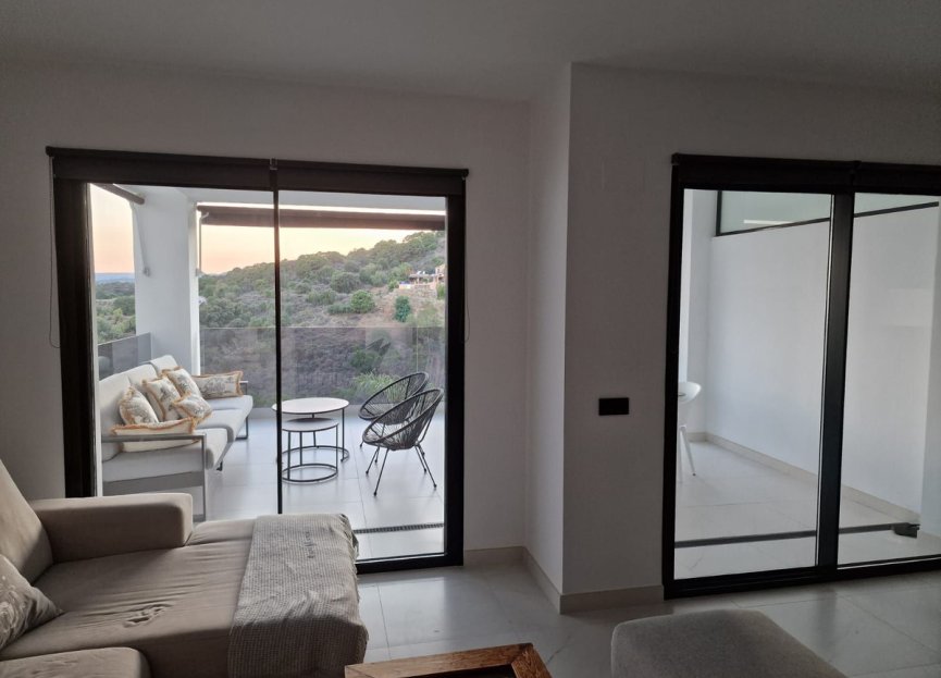 Resale - Apartment - Middle Floor Apartment - Estepona - Estepona Centro